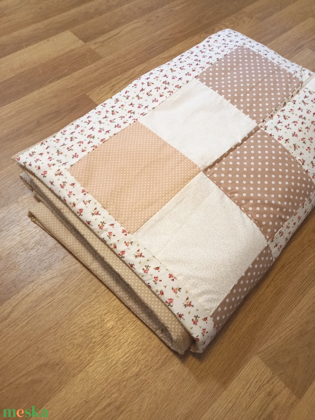 Felnőtt méretű patchwork paplan, takaró - Bézs virágos - otthon & életmód - lakástextil - felnőtt takaró, pléd - Meska.hu