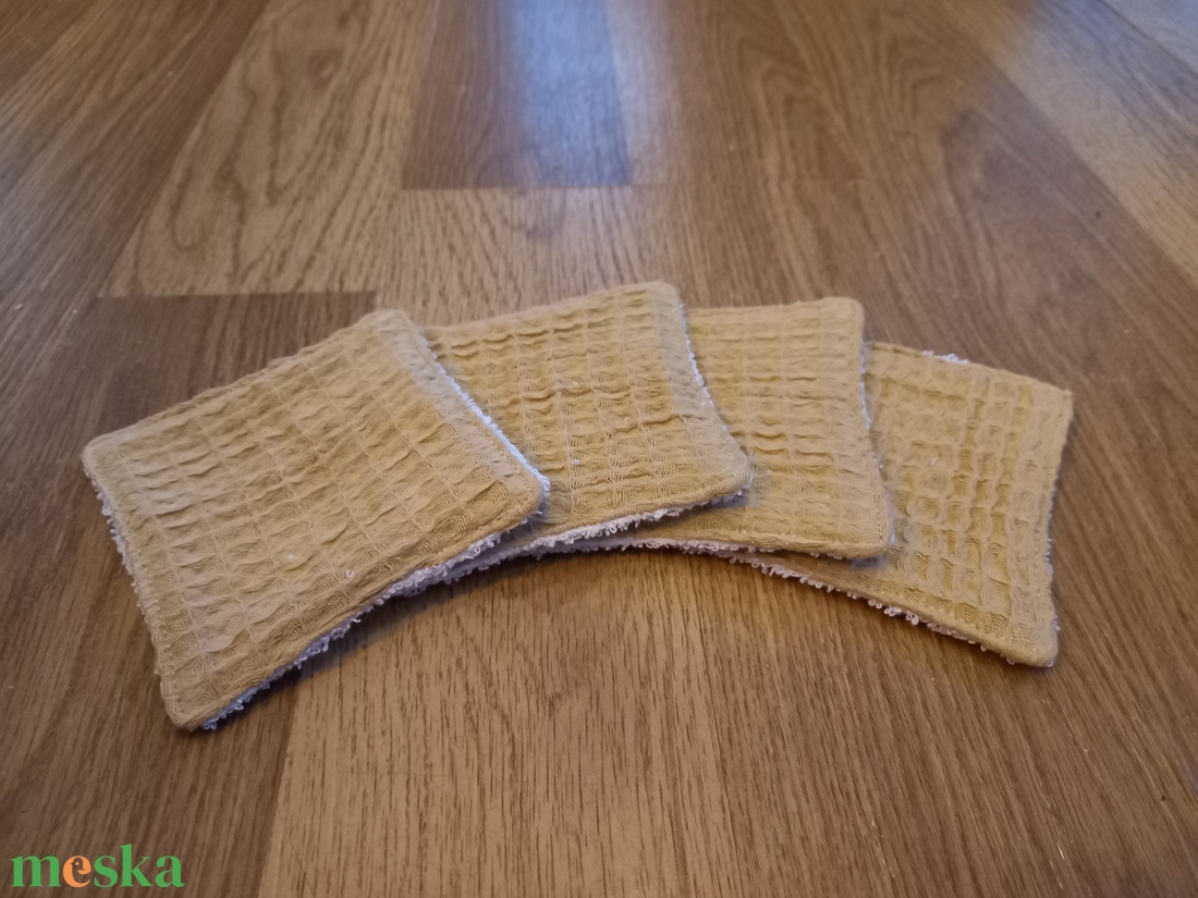 4 db arctisztító lap /natúr/, frottír-darázsszövet, zero waste - szépségápolás - arcápolás - arctisztító korong - Meska.hu 4 db arctisztító lap /natúr/, frottír-darázsszövet, zero waste - szépségápolás - arcápolás - arctisztító korong - Meska.hu