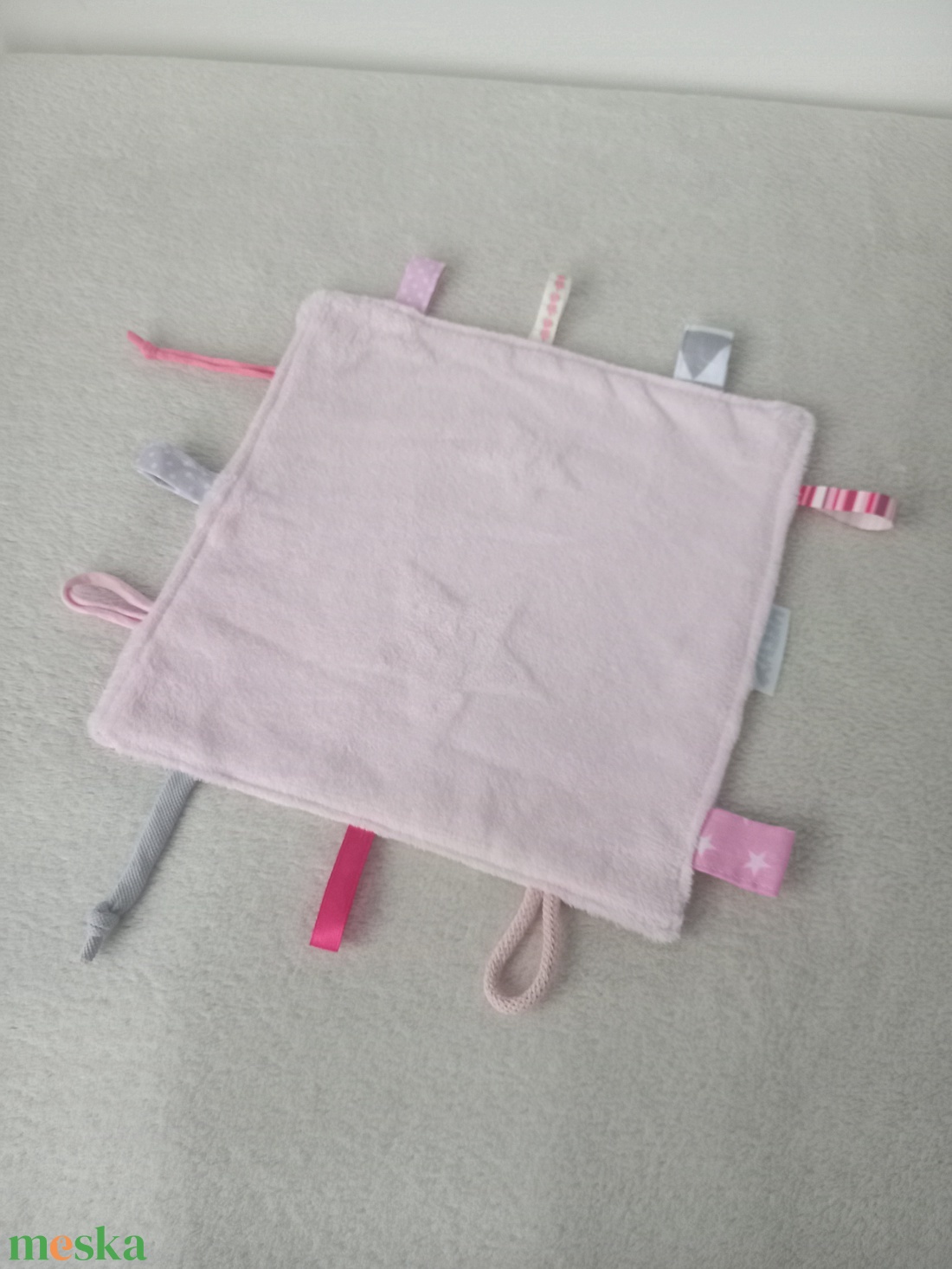 Ölelgető/morzsolgató kendő - Tündérke - játék & sport - 3 éves kor alattiaknak - alvóka & rongyi - Meska.hu