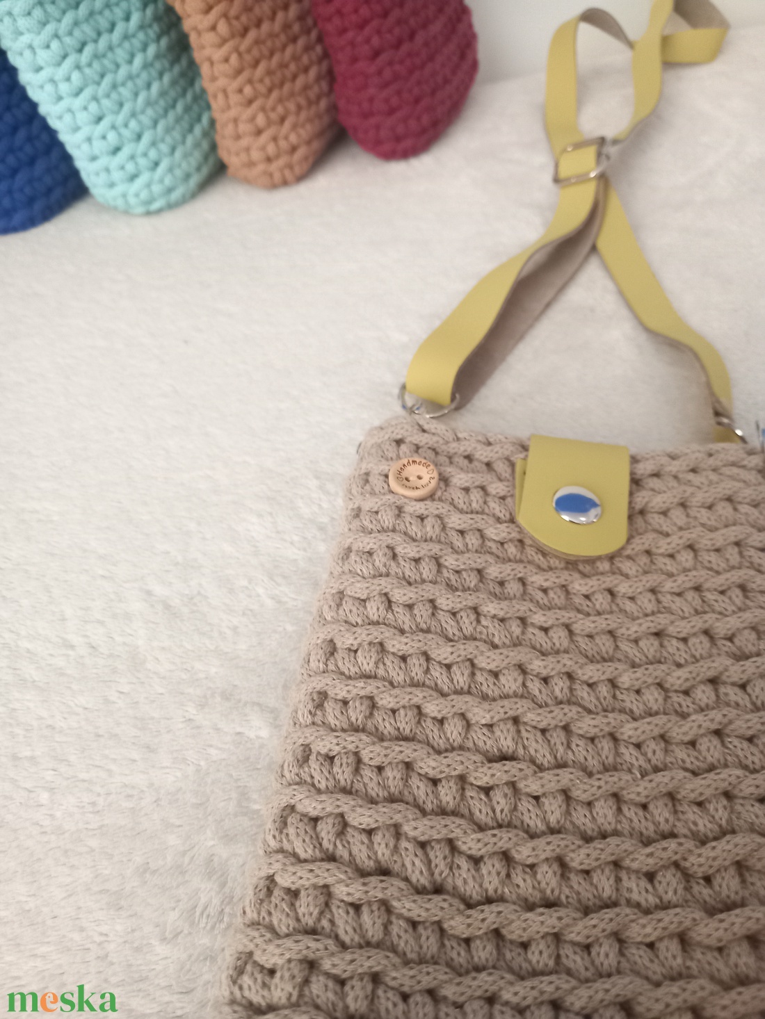 Homok/Sárga horgolt mobil-táska - bőr táskapánttal - táska & tok - kézitáska & válltáska - vállon átvethető táska - Meska.hu