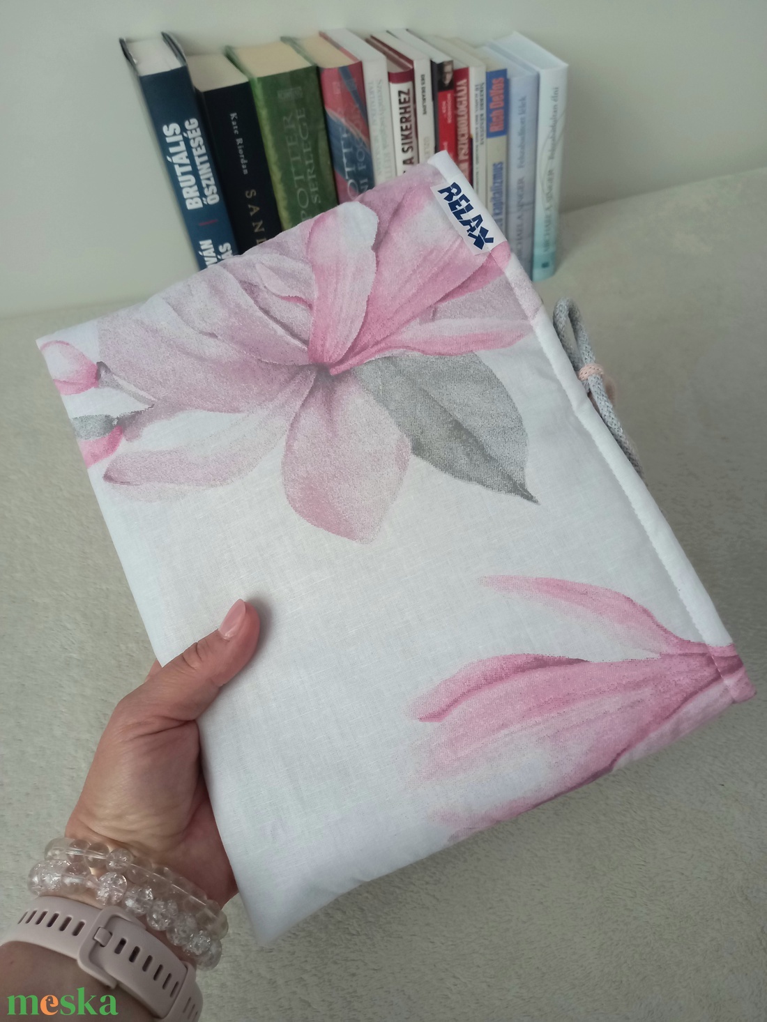 Magnólia könyvtok, tablet tartó - könyv & zene - könyvtok - Meska.hu