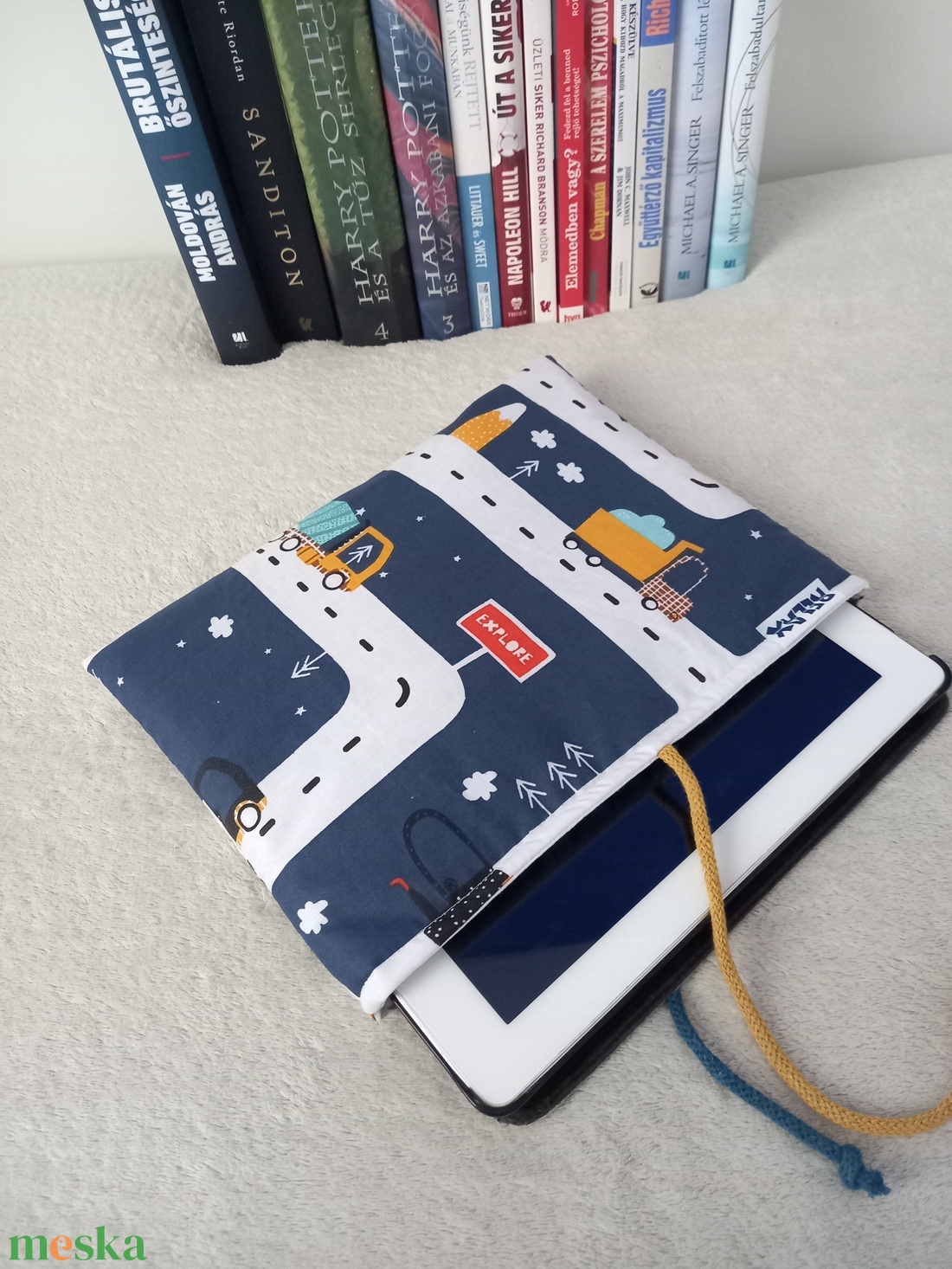 Autópálya könyvtok, tablet tartó - könyv & zene - könyvtok - Meska.hu Autópálya könyvtok, tablet tartó - könyv & zene - könyvtok - Meska.hu