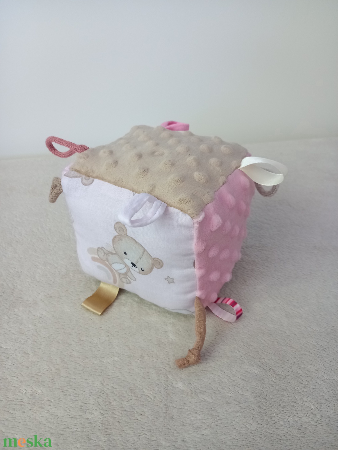 Pink Teddy Minky Címke kocka / Babakocka - játék & sport - 3 éves kor alattiaknak - babakocka - Meska.hu Pink Teddy Minky Címke kocka / Babakocka - játék & sport - 3 éves kor alattiaknak - babakocka - Meska.hu