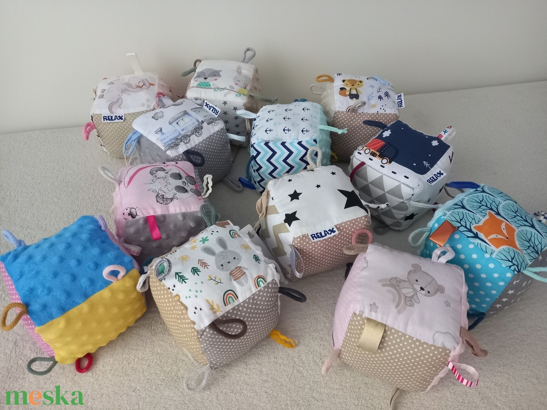 Si-hu-hu Minky Címke kocka / Babakocka - játék & sport - 3 éves kor alattiaknak - babakocka - Meska.hu