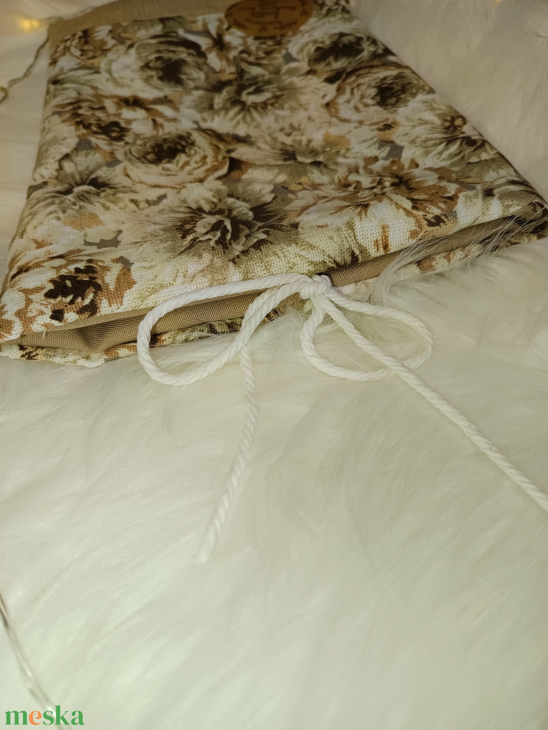Textil könyvtartó - táska & tok - neszesszer - Meska.hu Textil könyvtartó - táska & tok - neszesszer - Meska.hu