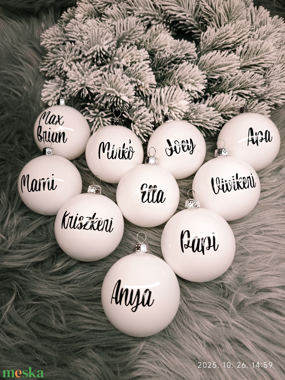 Karácsonyfagömb névvel - karácsony - karácsonyi lakásdekoráció - karácsonyfadíszek - Meska.hu