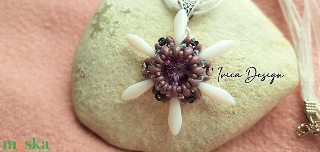 Lilás Clematis Medál Lánccal - ékszer - nyaklánc - medálos nyaklánc - Meska.hu Lilás Clematis Medál Lánccal - ékszer - nyaklánc - medálos nyaklánc - Meska.hu