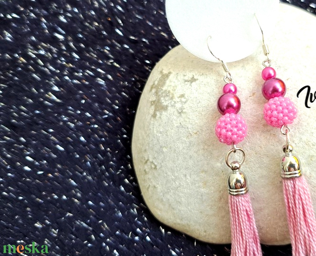 Pink Bojtos Bogyós Fülbevalók - ékszer - fülbevaló - lógó fülbevaló - Meska.hu