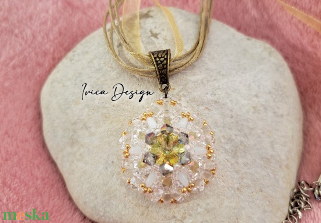 Arany Amira Medál Nyaklánccal - ékszer - nyaklánc - medálos nyaklánc - Meska.hu