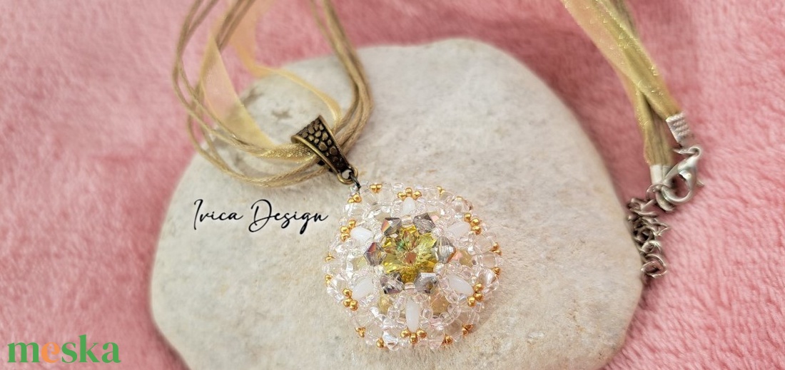 Arany Amira Medál Nyaklánccal - ékszer - nyaklánc - medálos nyaklánc - Meska.hu