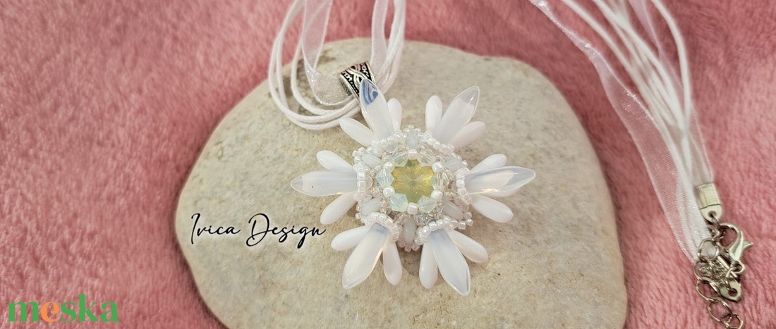 Hófehér Amira Hópihe Medál Nyaklánccal - ékszer - nyaklánc - medálos nyaklánc - Meska.hu