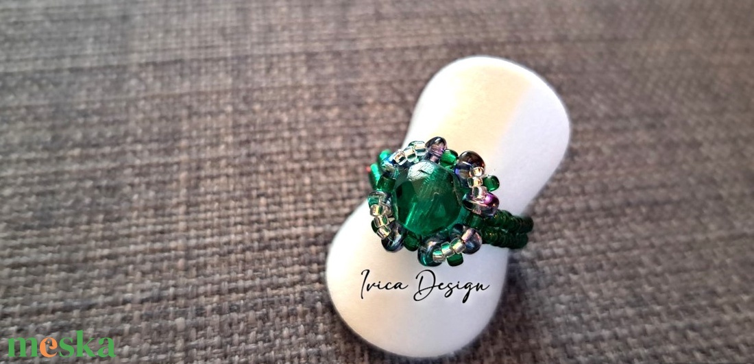 Smaragdzöld Mira Gyűrű - ékszer - gyűrű - gyöngyös gyűrű - Meska.hu