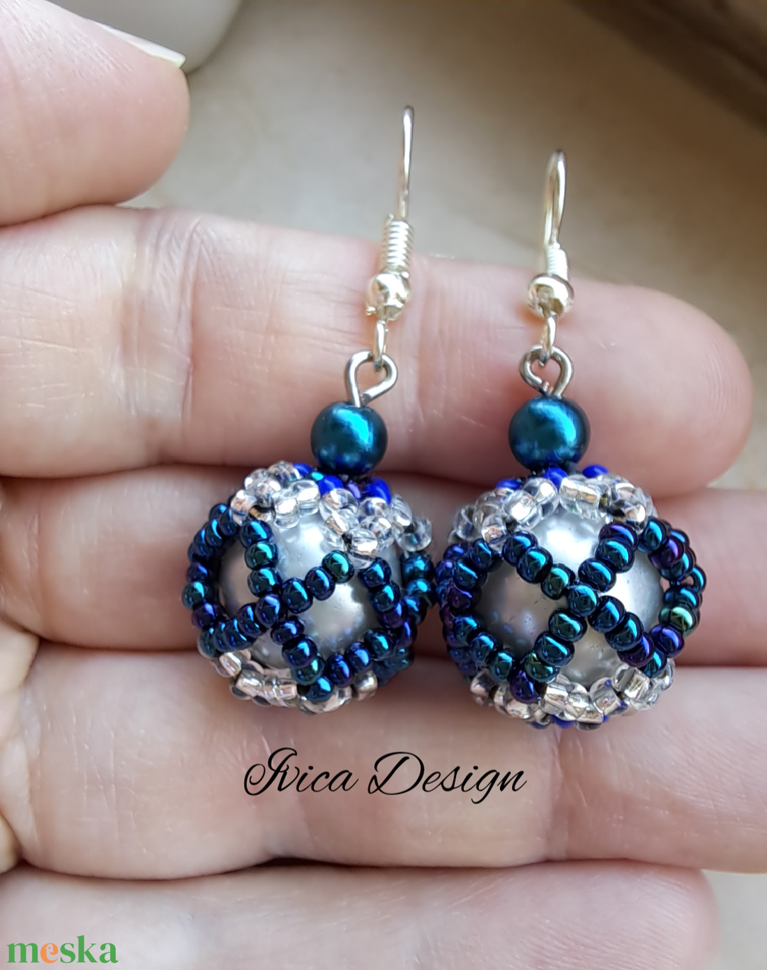 Tavaszi Hálós Bogyós Fülbevalók - ékszer - fülbevaló - lógós kerek fülbevaló - Meska.hu