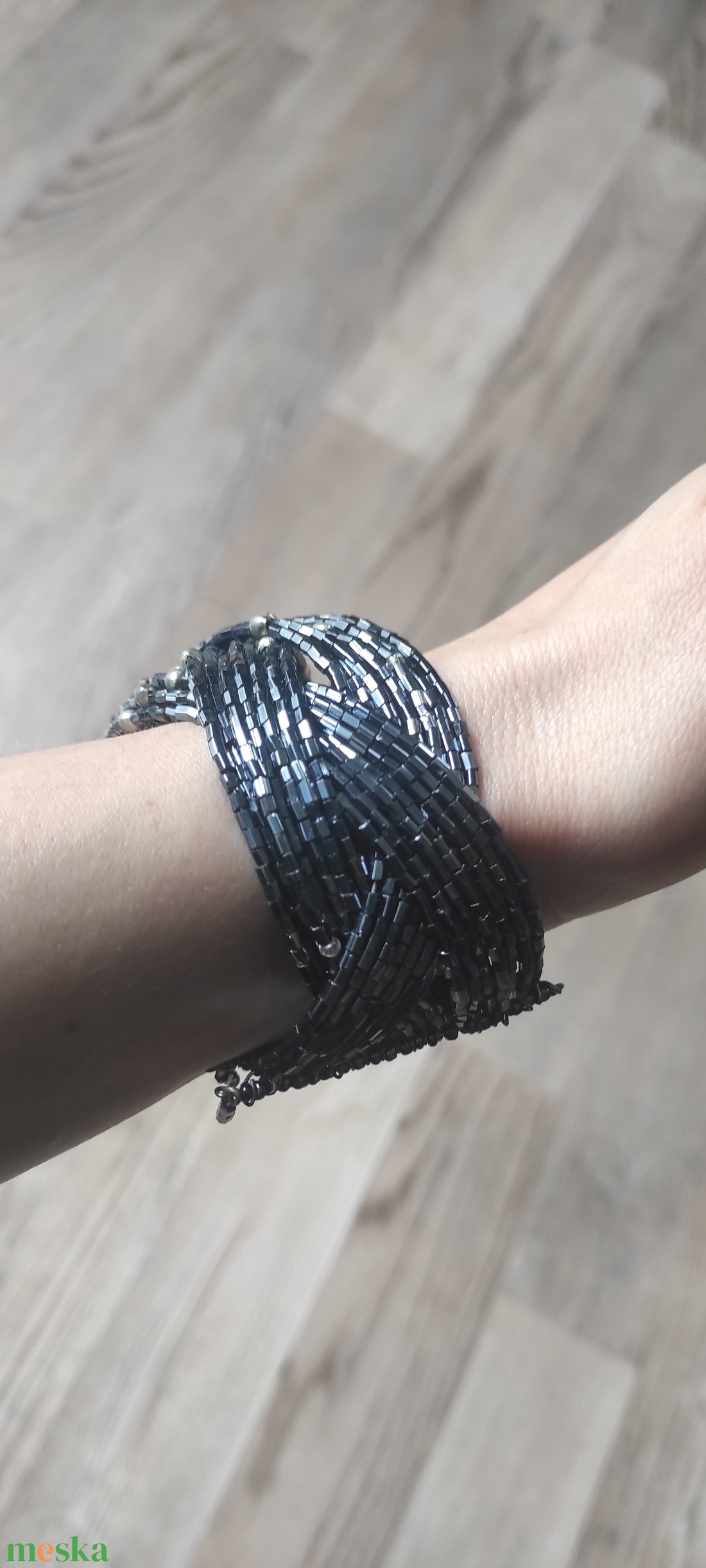 �� Fekete-ezüst elegancia gyöngy karkötő � kézzel készült statement ékszer - ékszer - karkötő - gyöngyös karkötő - Meska.hu