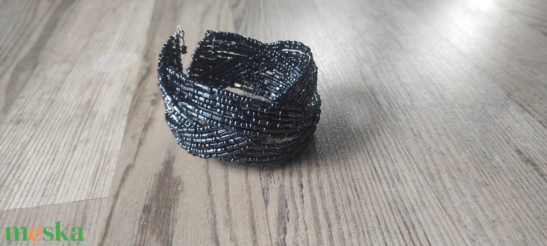 � Fekete Elegancia gyöngy karkötő � kézzel készített statement ékszer - ékszer - karkötő - gyöngyös karkötő - Meska.hu