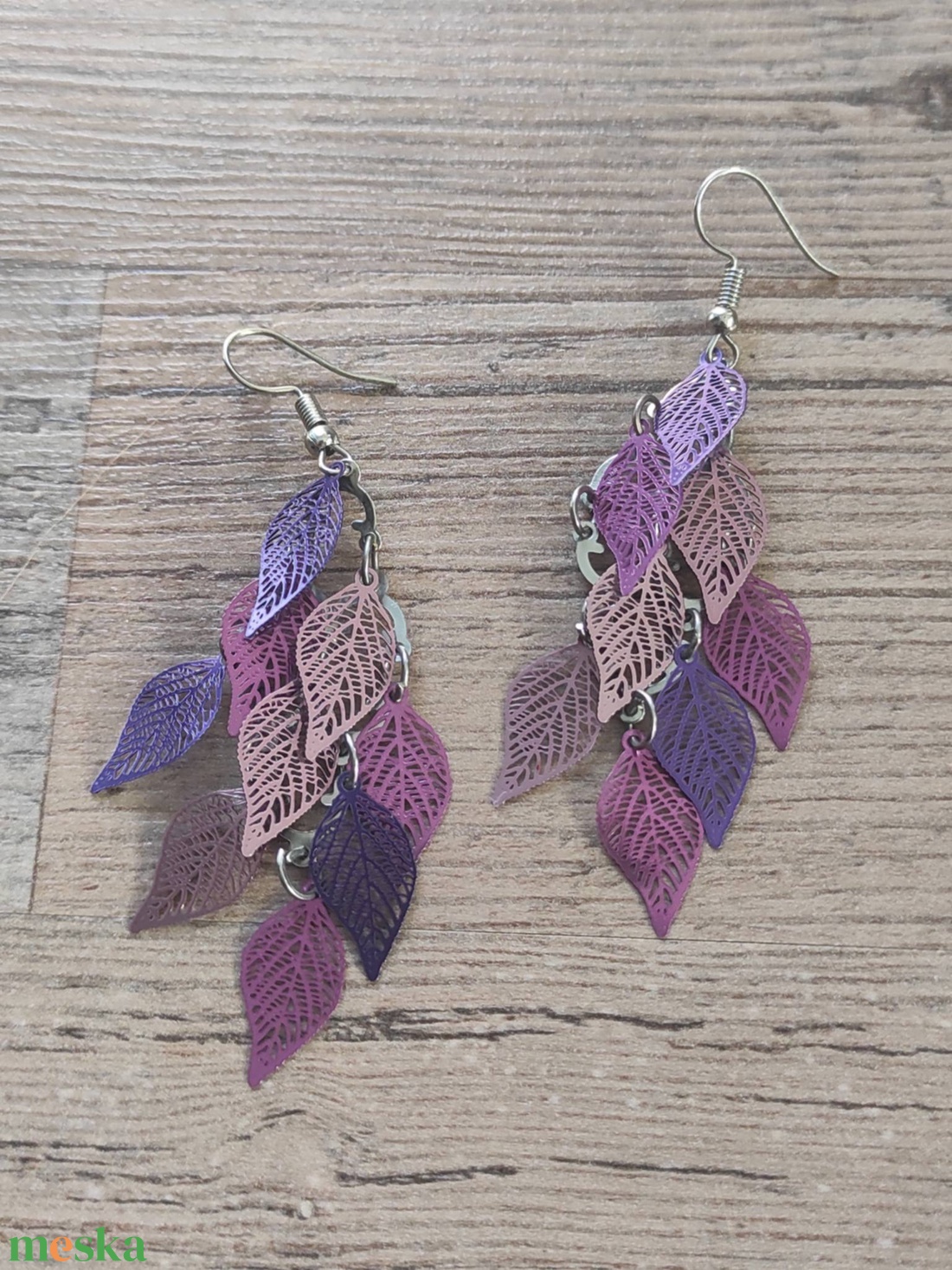 �Fülbevaló - Bohém levélfüzér, lila�rózsaszín árnyalatokban - ékszer - fülbevaló - lógó fülbevaló - Meska.hu