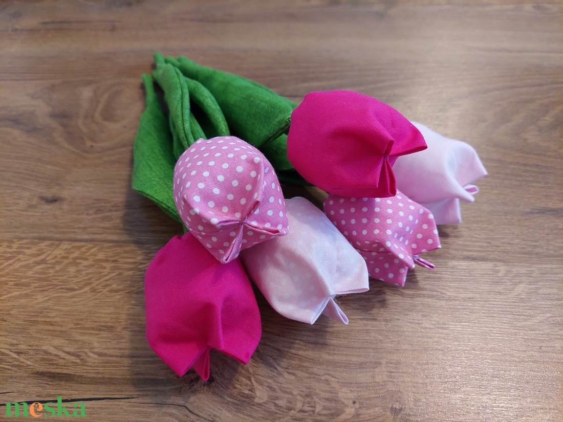 Textil tulipán - otthon & életmód - dekoráció - asztal és polc dekoráció - asztaldísz - Meska.hu Textil tulipán - otthon & életmód - dekoráció - asztal és polc dekoráció - asztaldísz - Meska.hu