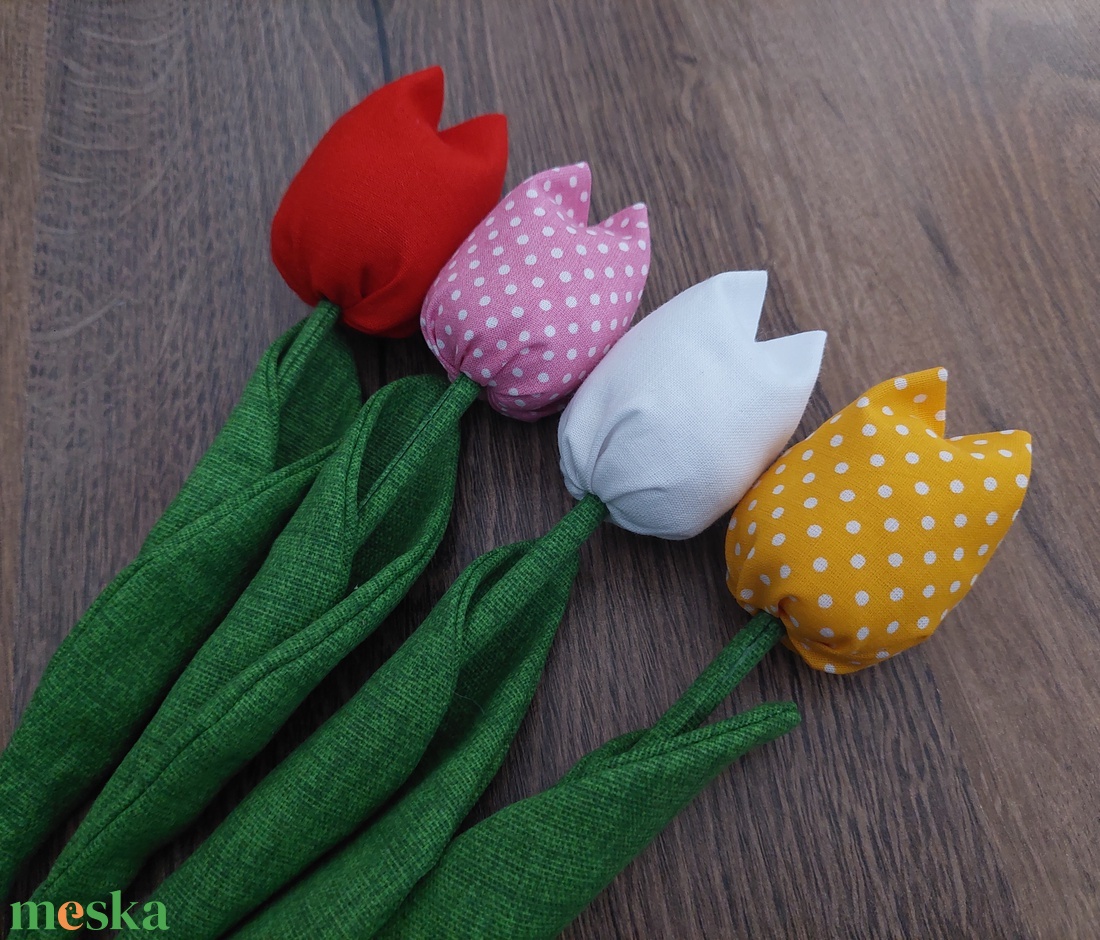 Textil tulipán - otthon & életmód - dekoráció - asztal és polc dekoráció - asztaldísz - Meska.hu Textil tulipán - otthon & életmód - dekoráció - asztal és polc dekoráció - asztaldísz - Meska.hu