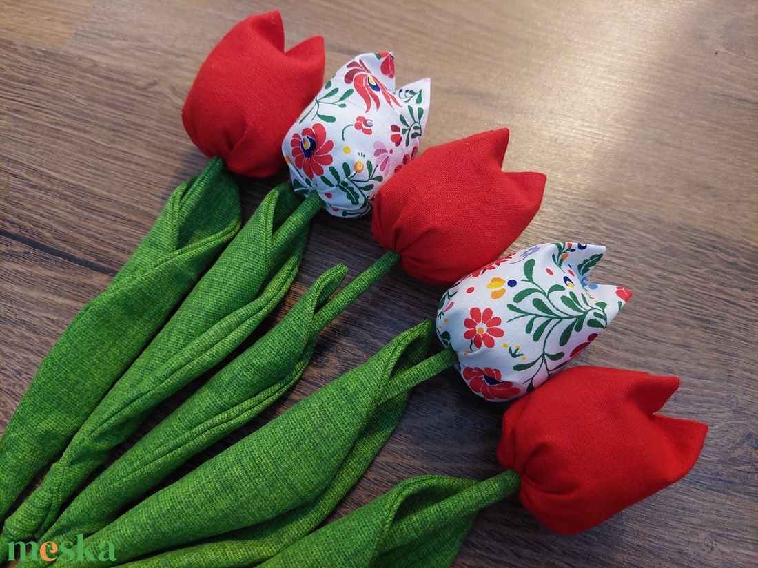 Textil tulipán - otthon & életmód - dekoráció - asztal és polc dekoráció - asztaldísz - Meska.hu Textil tulipán - otthon & életmód - dekoráció - asztal és polc dekoráció - asztaldísz - Meska.hu