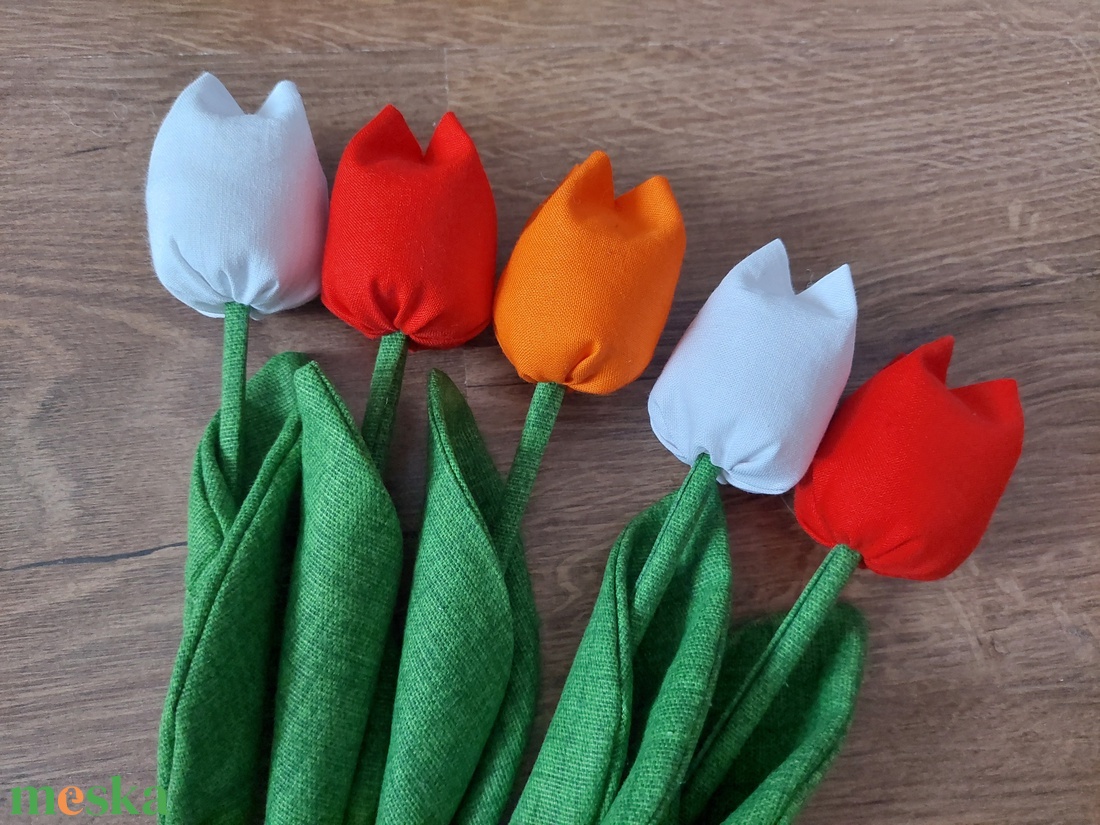 Textil tulipán - otthon & életmód - dekoráció - asztal és polc dekoráció - asztaldísz - Meska.hu Textil tulipán - otthon & életmód - dekoráció - asztal és polc dekoráció - asztaldísz - Meska.hu