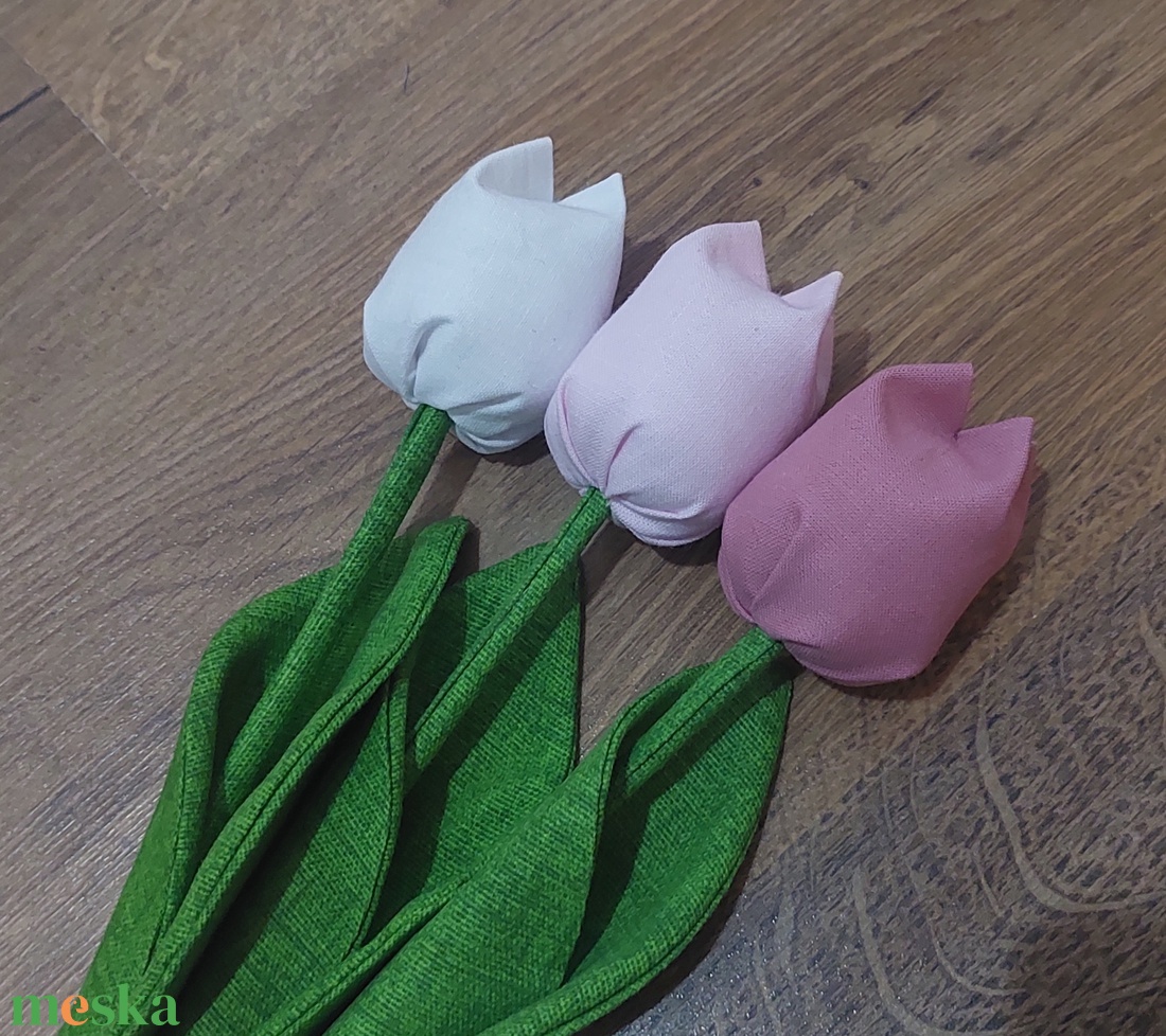 Textil tulipán  - otthon & életmód - dekoráció - asztal és polc dekoráció - asztaldísz - Meska.hu