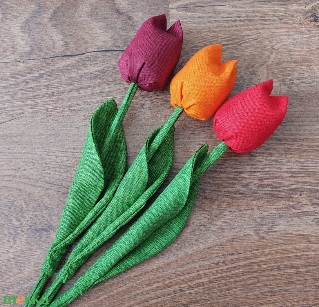 Textil tulipán - otthon & életmód - dekoráció - asztal és polc dekoráció - asztaldísz - Meska.hu Textil tulipán - otthon & életmód - dekoráció - asztal és polc dekoráció - asztaldísz - Meska.hu