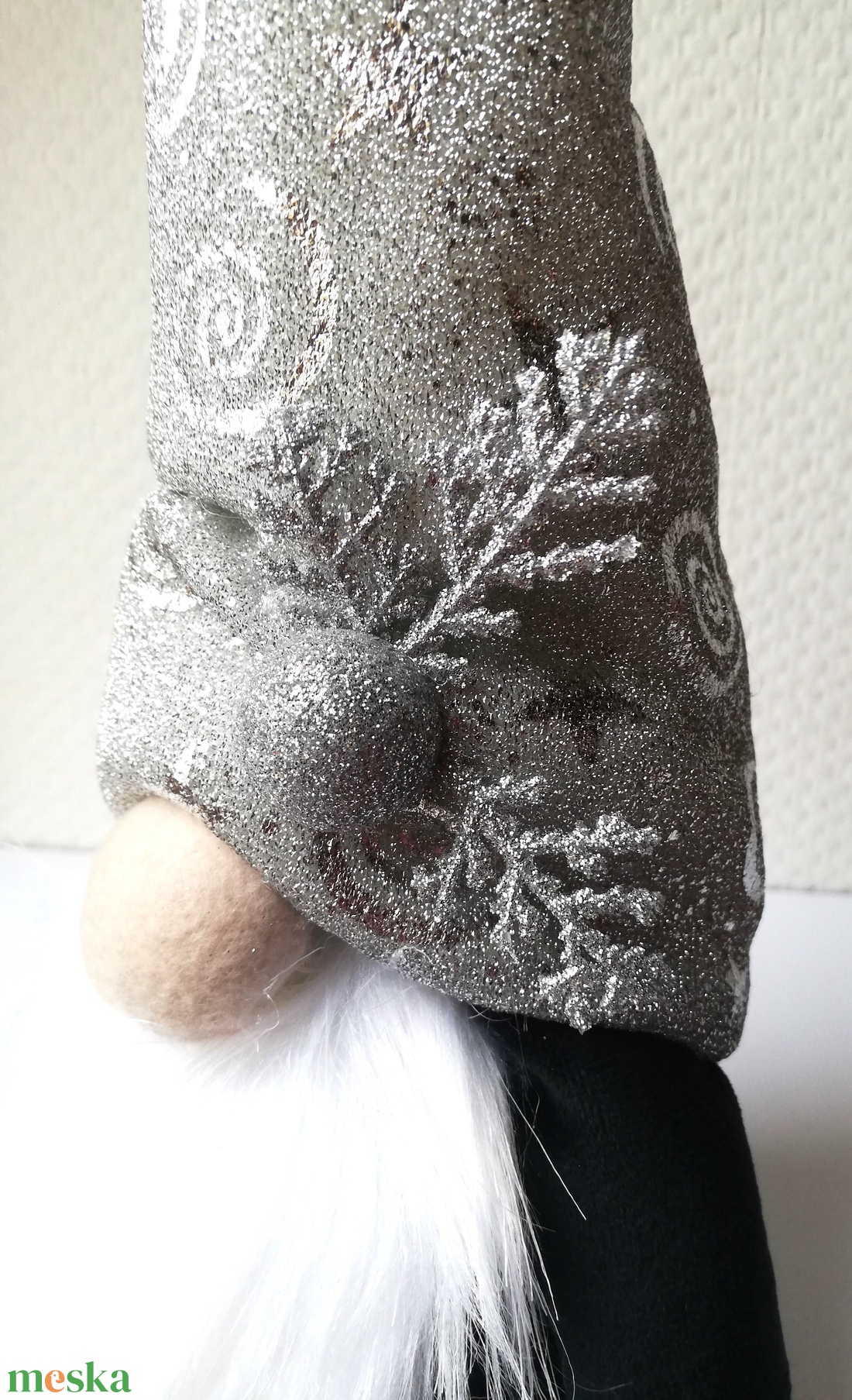 Ezüst sapkás téli manó - karácsony - karácsonyi lakásdekoráció - karácsonyi manók, figurák - Meska.hu