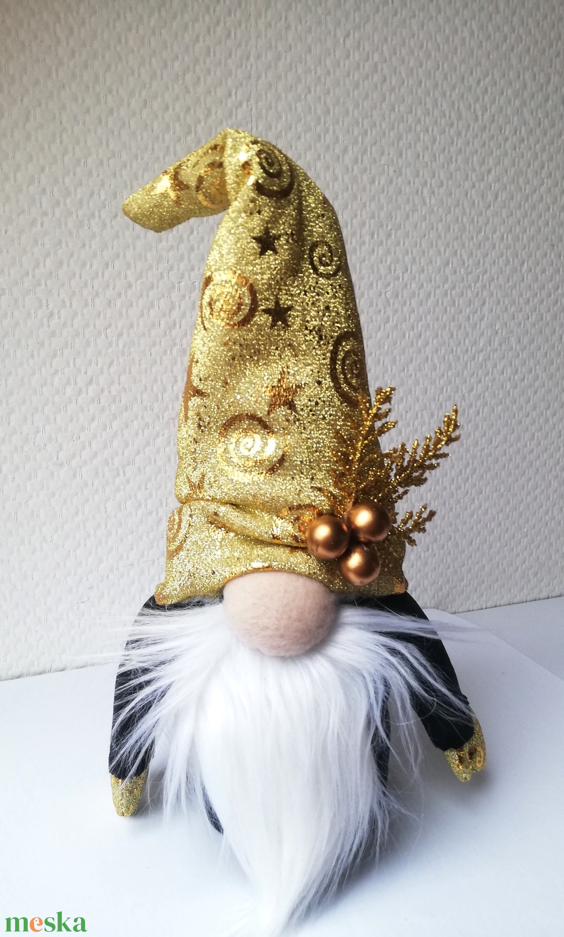 Arany sapkás ünnepi manó - karácsony - karácsonyi lakásdekoráció - karácsonyi manók, figurák - Meska.hu Arany sapkás ünnepi manó - karácsony - karácsonyi lakásdekoráció - karácsonyi manók, figurák - Meska.hu