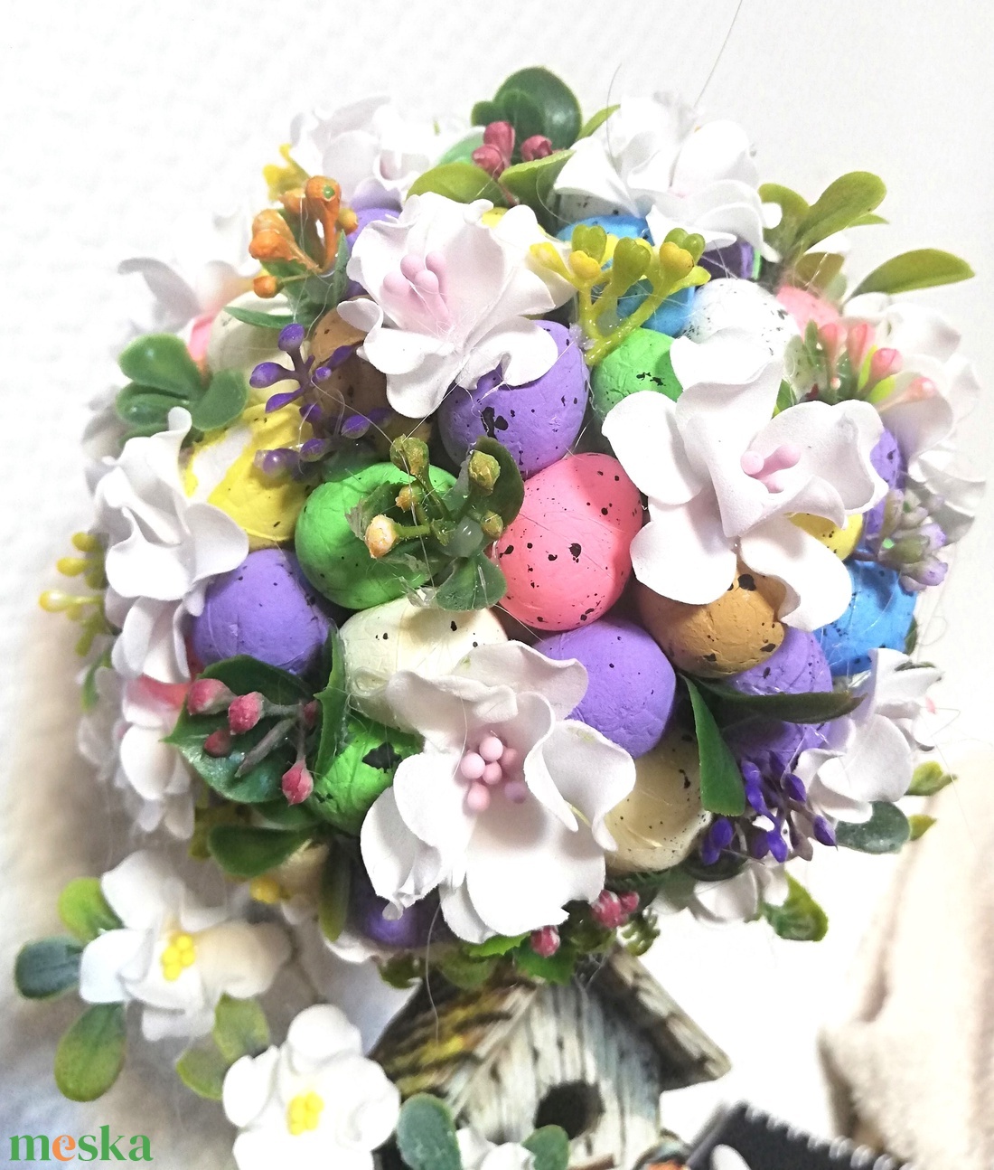 Tojásfa fehér virágokkal és nyuszival - ünnepi díszek, dekorációk - húsvéti díszek és dekorációk - húsvéti asztaldíszek - Meska.hu