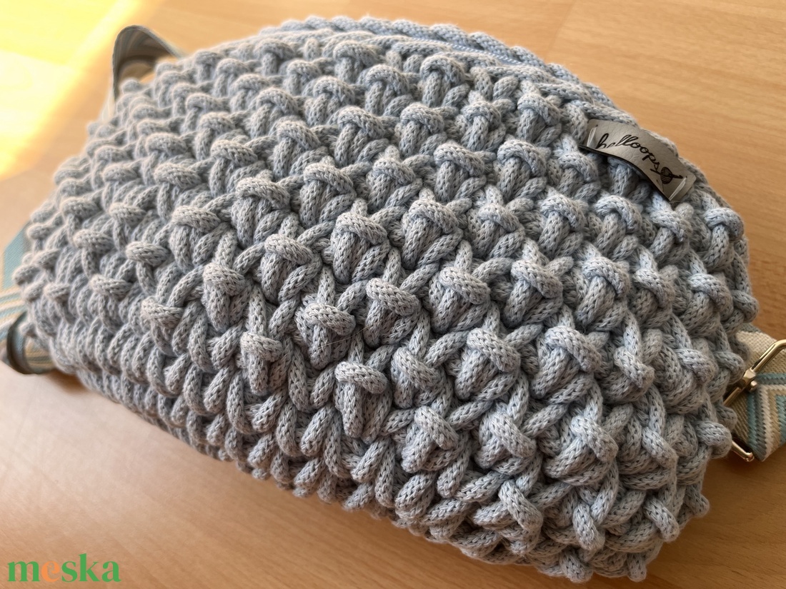 Horgolt búzabogyó mintás crossbody - táska & tok - övtáska - Meska.hu