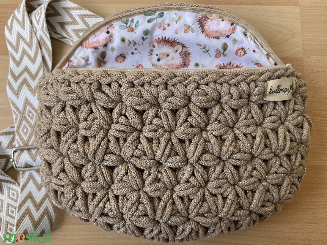 Horgolt dupla jázmin mintás crossbody - táska & tok - övtáska - Meska.hu