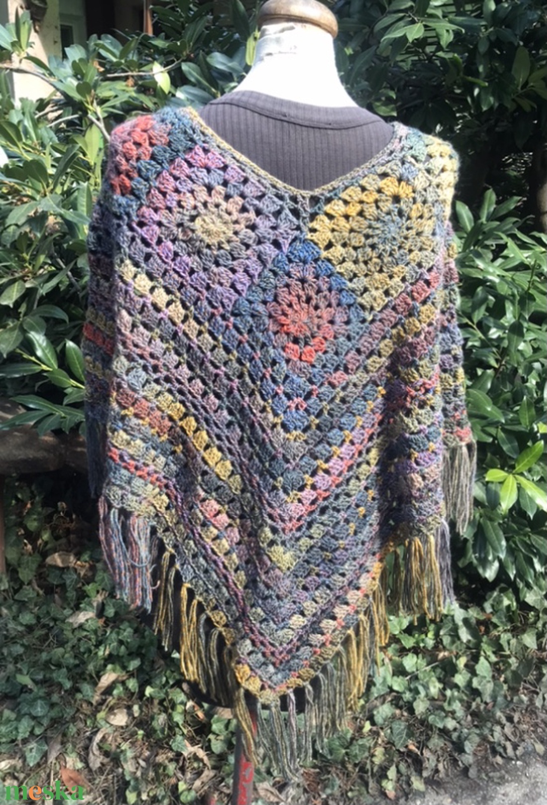 Jazzy Őszidő mandala poncsó egyedi horgolt Poncsó 40-46 - ruha & divat - női ruha - poncsó - Meska.hu