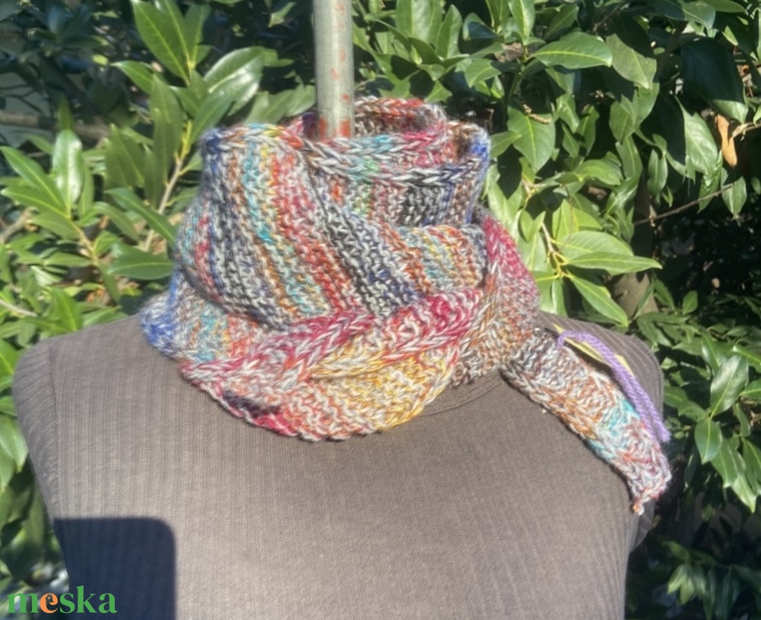 Szivárvány kézzel kötött sál  - ruha & divat - sál, sapka, kendő - sál - Meska.hu