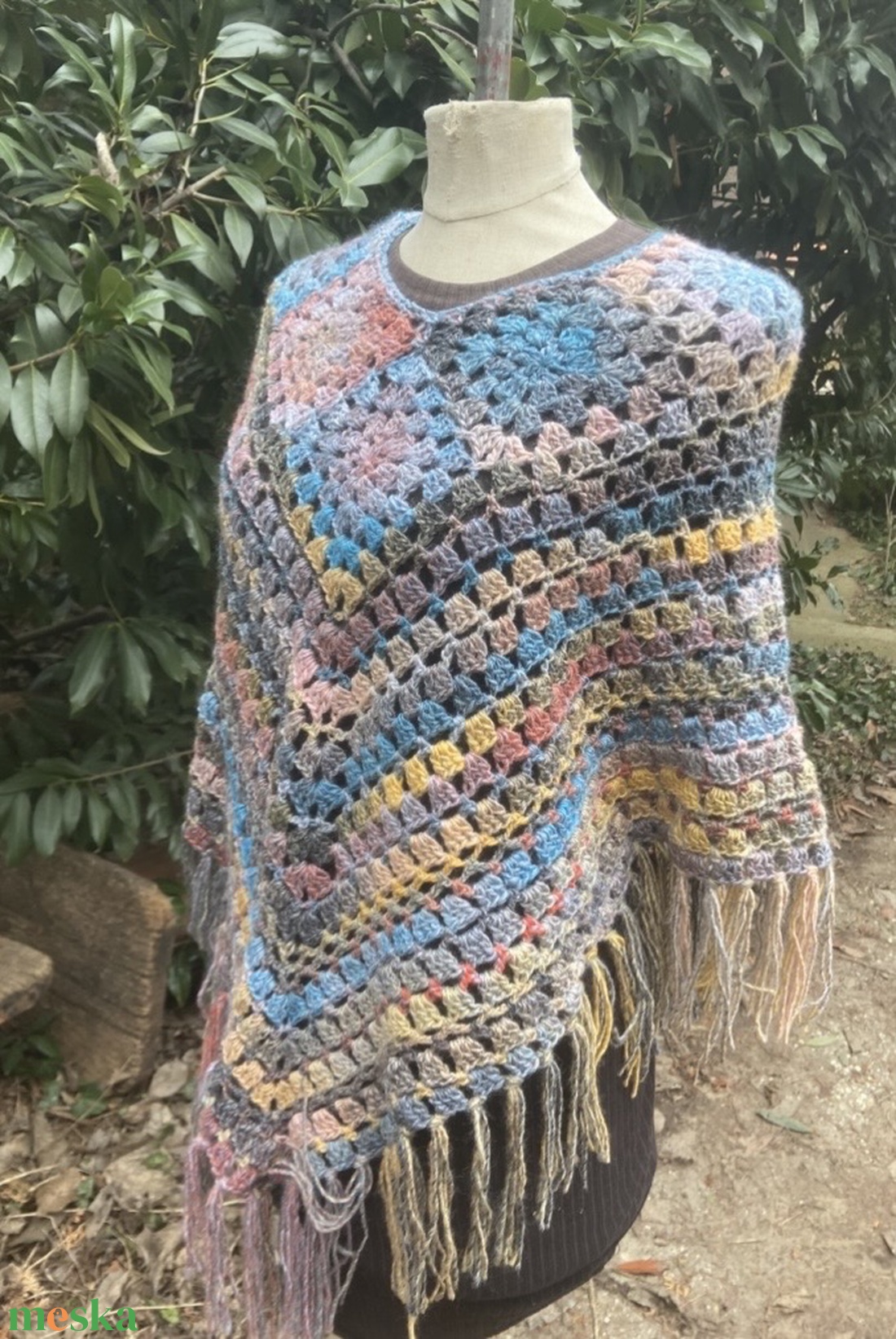 Tavasz horgolt poncsó - ruha & divat - női ruha - poncsó - Meska.hu