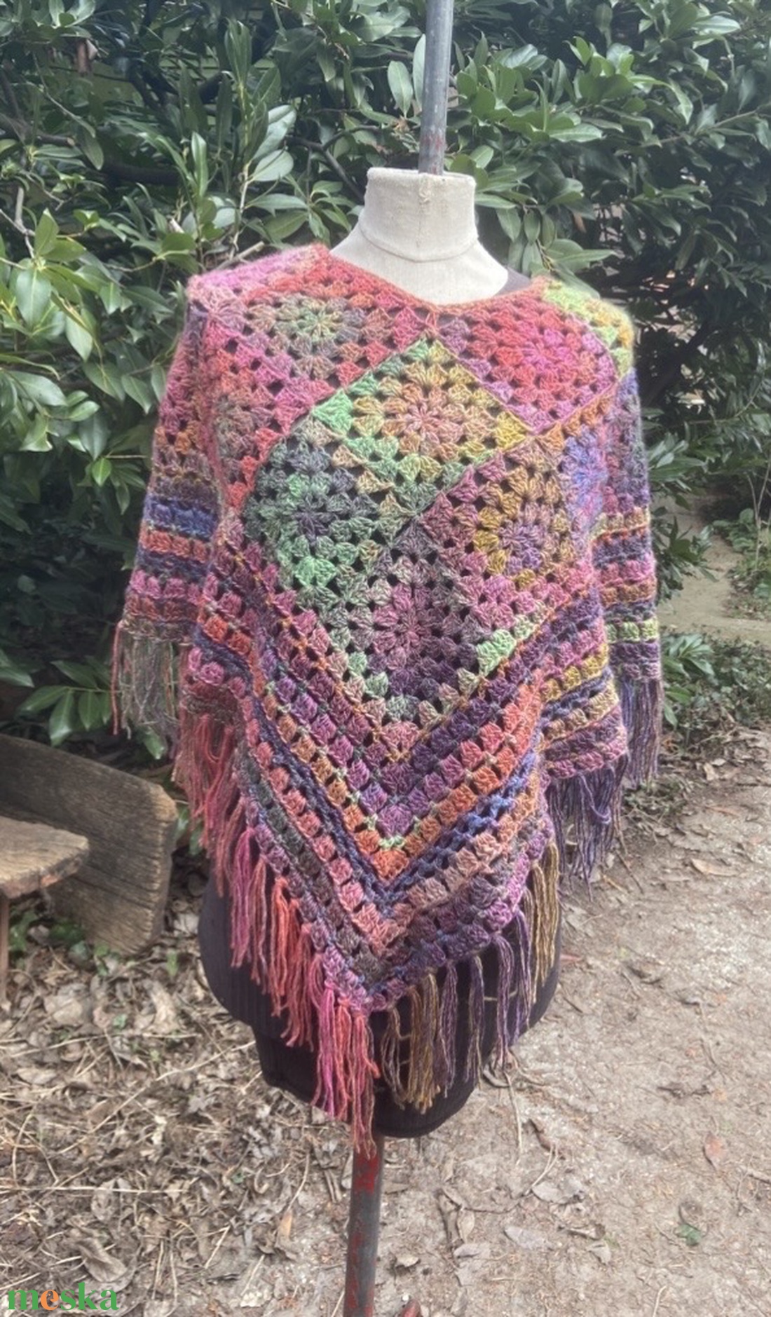 Május horgolt poncsó - ruha & divat - női ruha - poncsó - Meska.hu