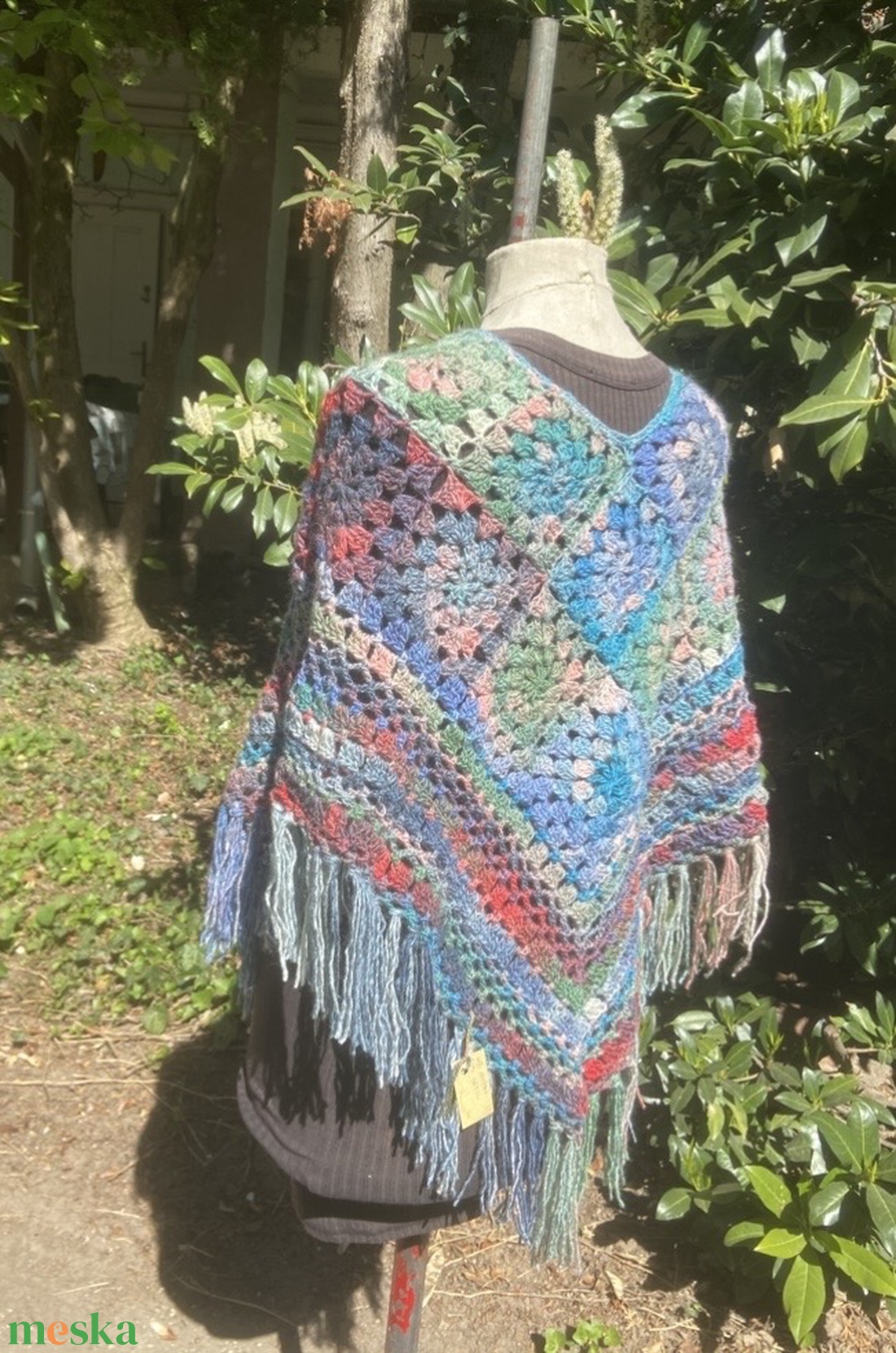 Tavasz horgolt poncsó - ruha & divat - női ruha - poncsó - Meska.hu