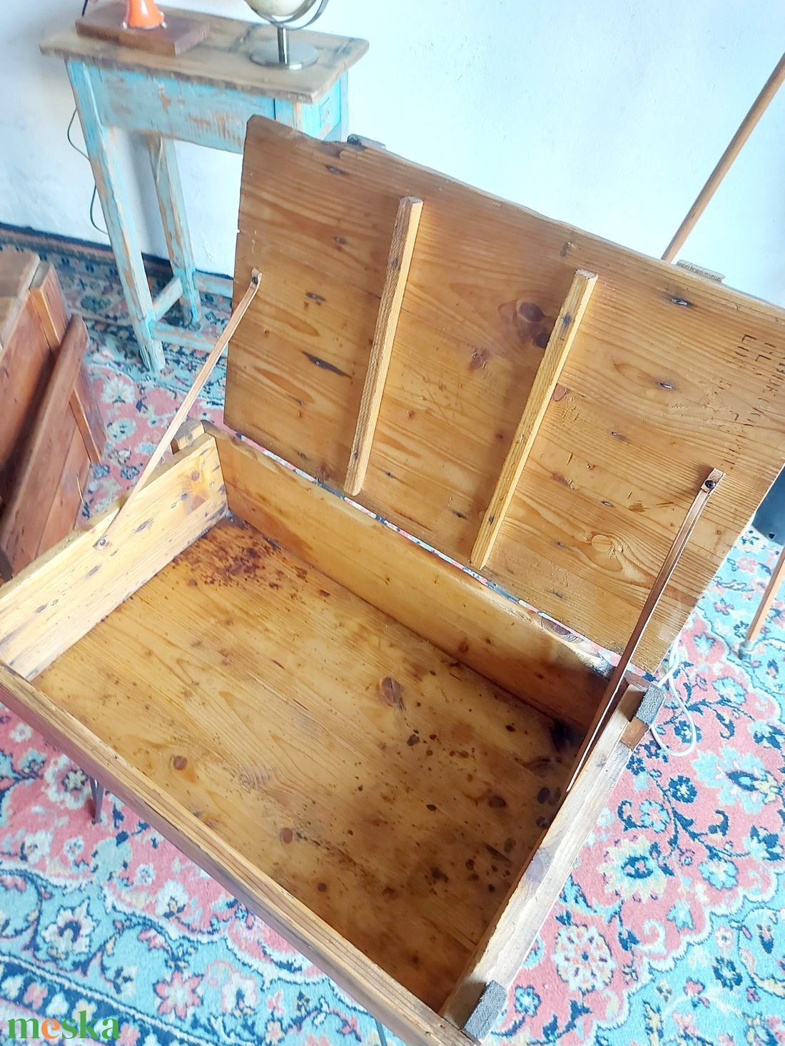 Láda dohányzóasztal  - otthon & életmód - bútor - asztal - Meska.hu