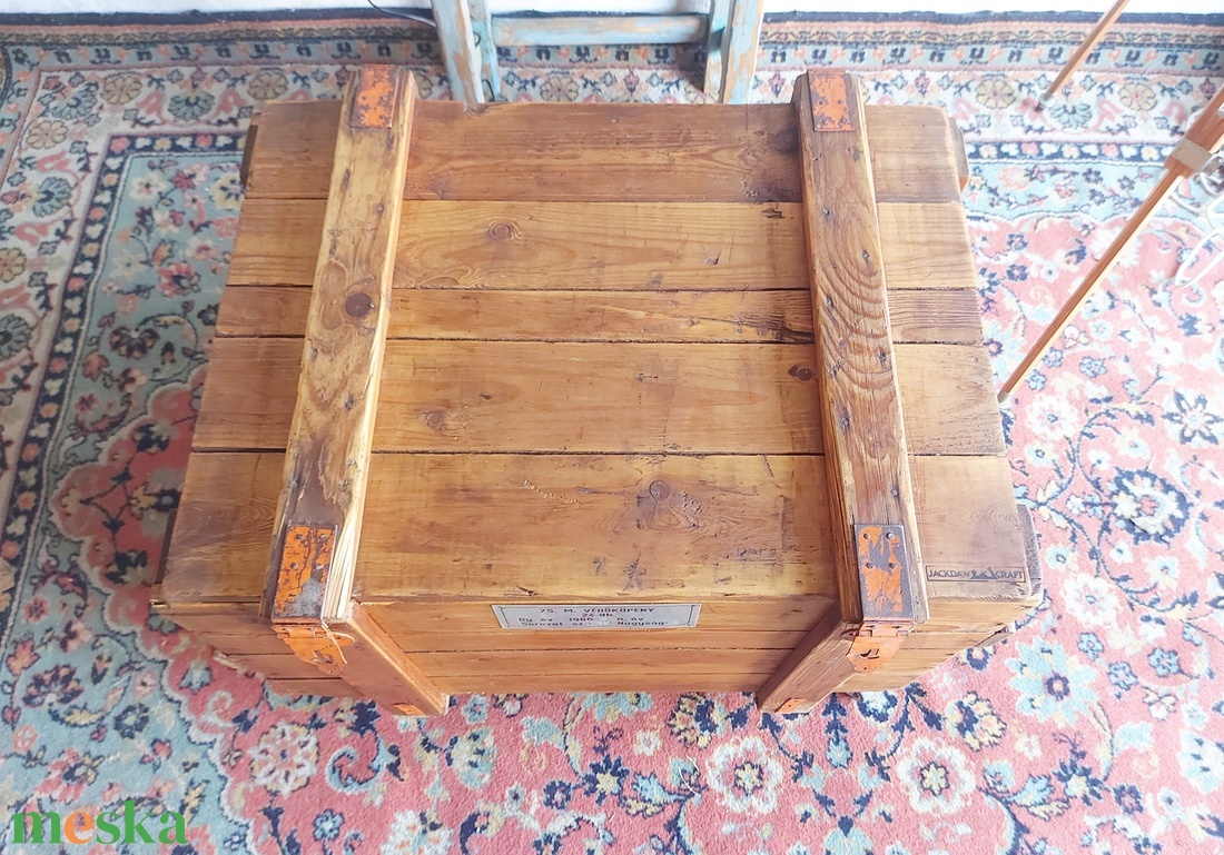 Láda dohányzóasztal  - otthon & életmód - bútor - asztal - Meska.hu