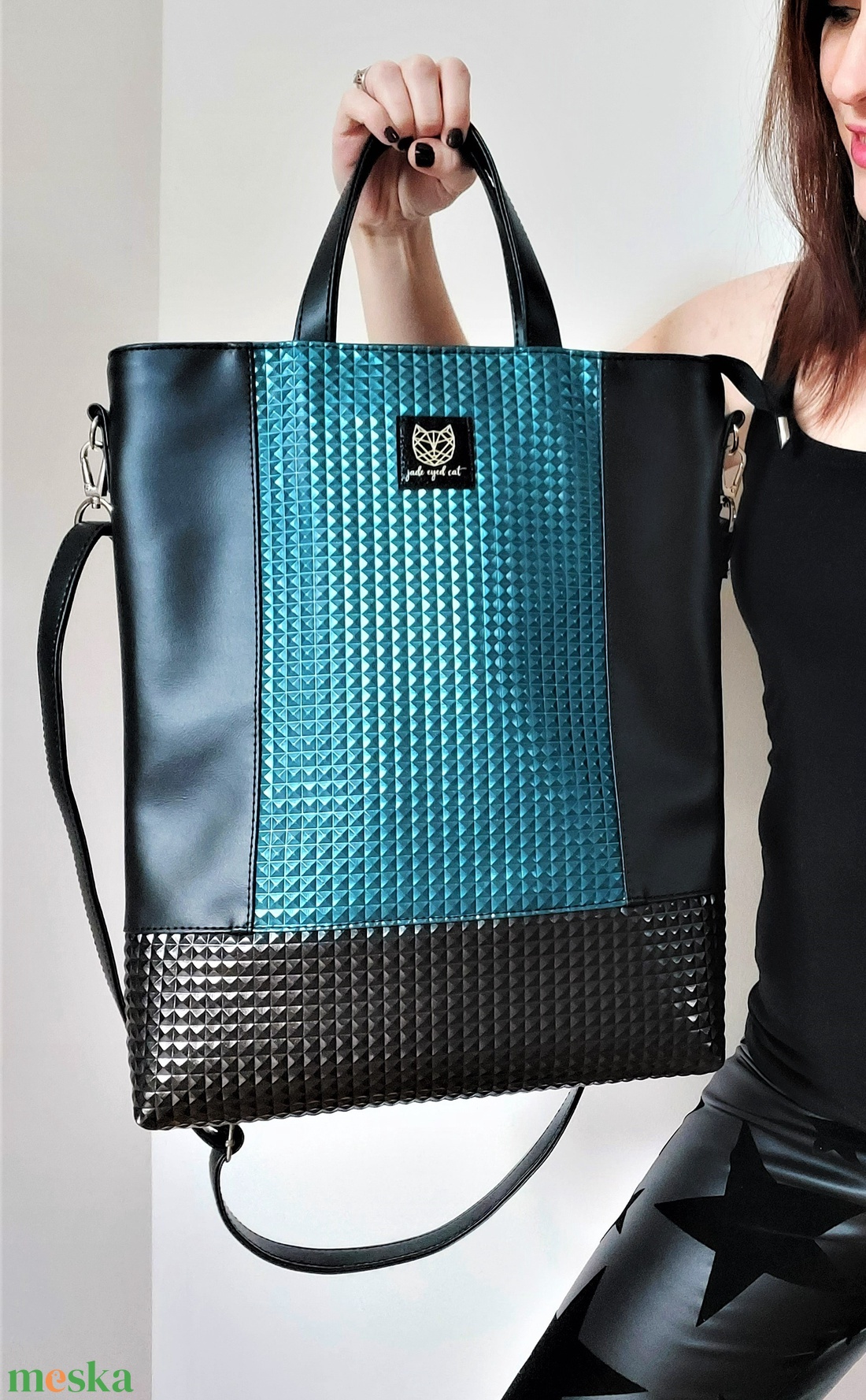 Rochelle különleges mintájú fekete-petrolkék műbőr crossbody / válltáska - táska & tok - kézitáska & válltáska - válltáska - Meska.hu