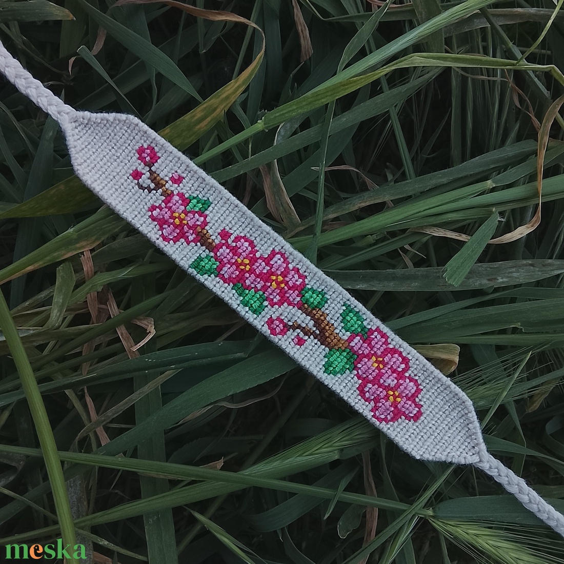 Sakura karkötő - ékszer - karkötő - fonott karkötő - Meska.hu