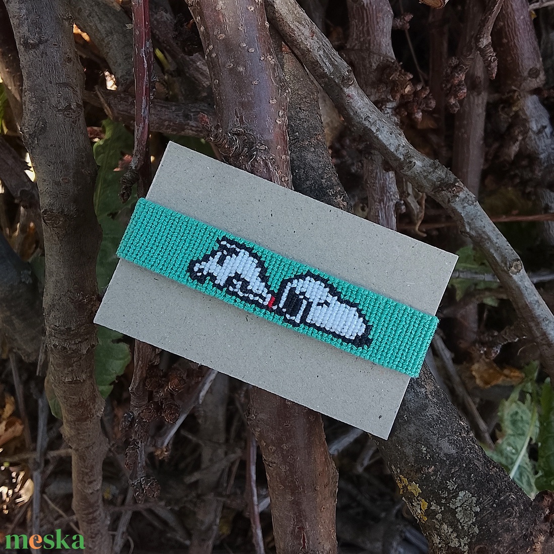 Snoopy karkötő - ékszer - karkötő - fonott karkötő - Meska.hu