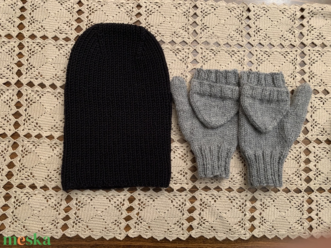 Férfi sapka és női kesztyű - ruha & divat - sál, sapka, kendő - fejpánt - Meska.hu