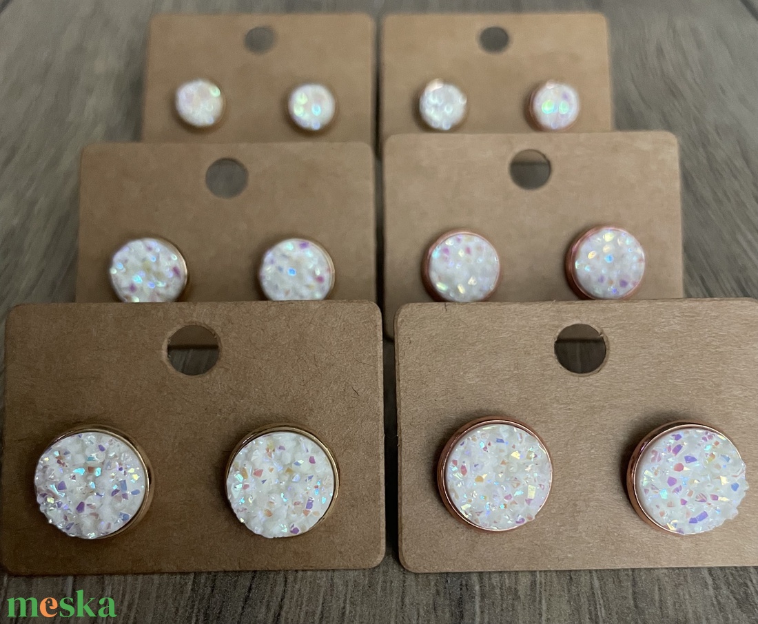 Cabochon stílusú fülbevaló - ékszer - fülbevaló - pötty fülbevaló - Meska.hu