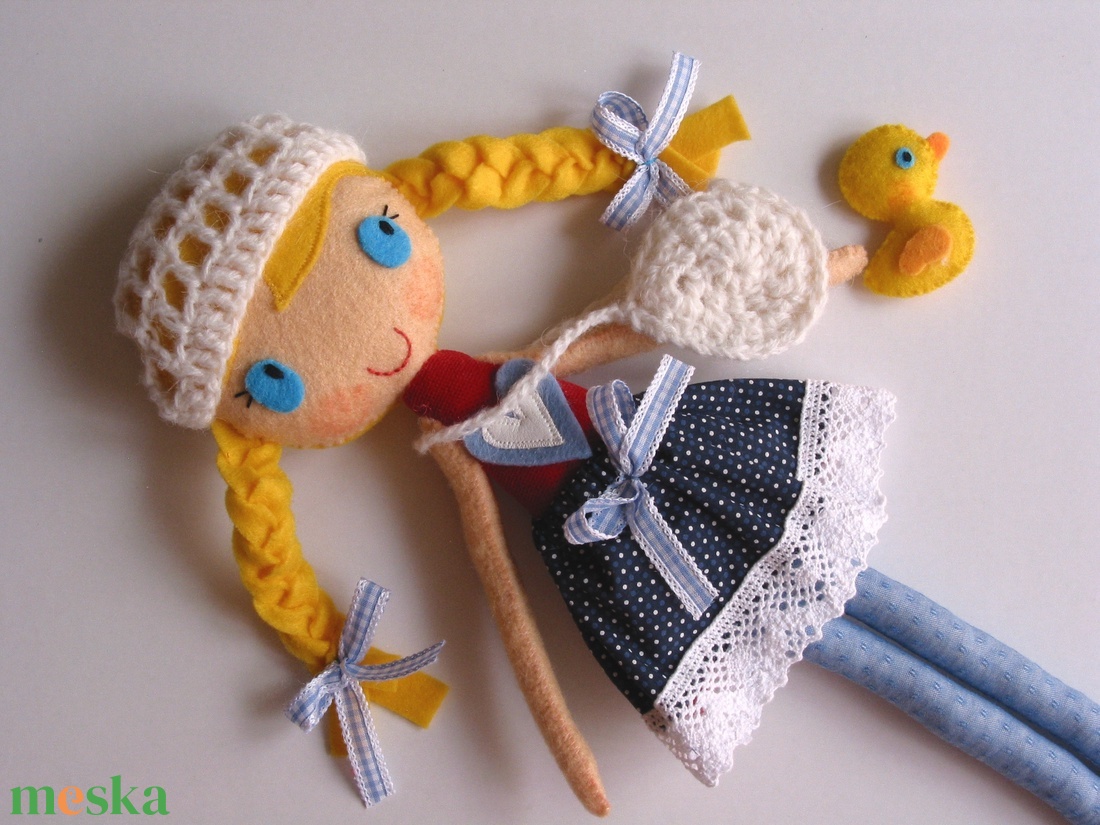 Mia- öltöztethető  textilbaba kiskacsával és kiegészítőkkel (azonnal vihető!) - játék & sport - baba & babaház - öltöztethető baba - Meska.hu