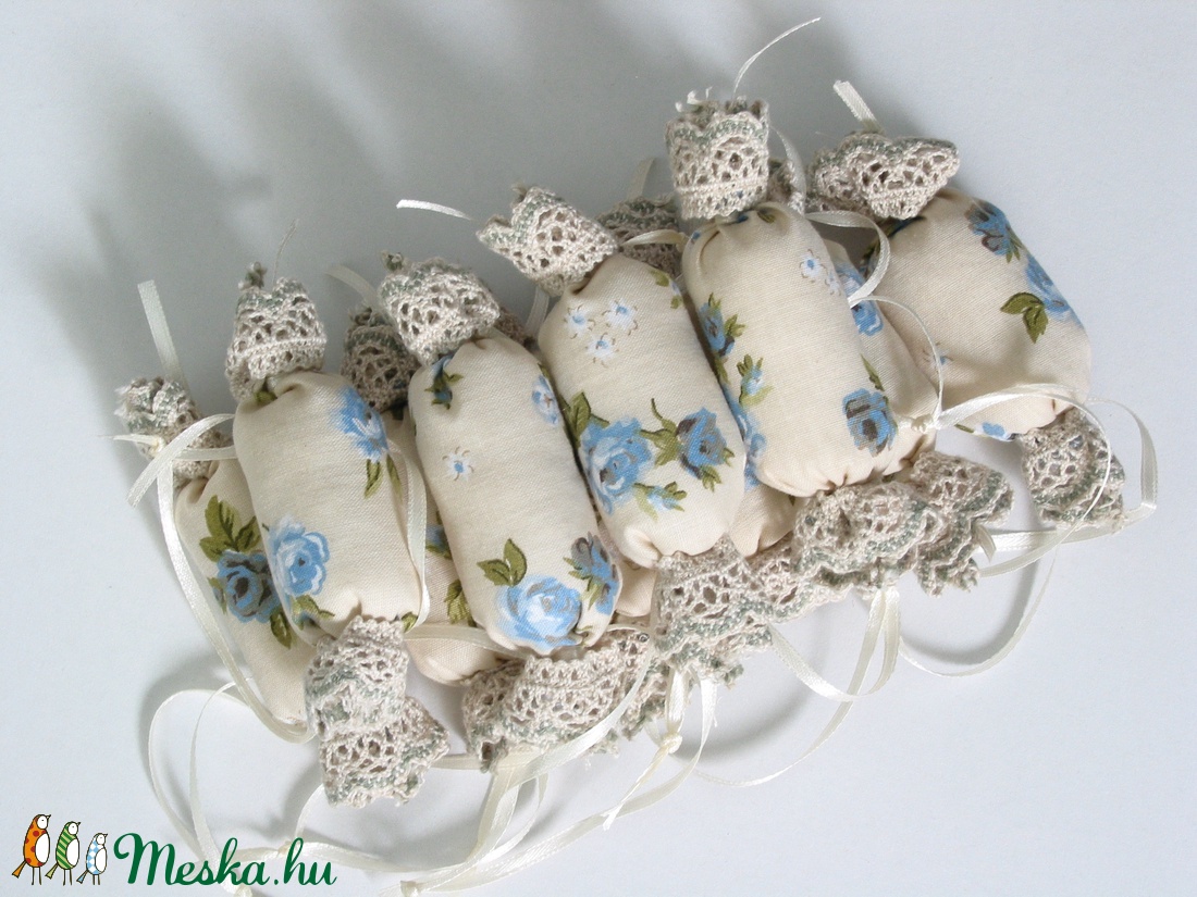 Vintage rózsás- csipkés textil szaloncukrok (10db) - karácsony - Meska.hu