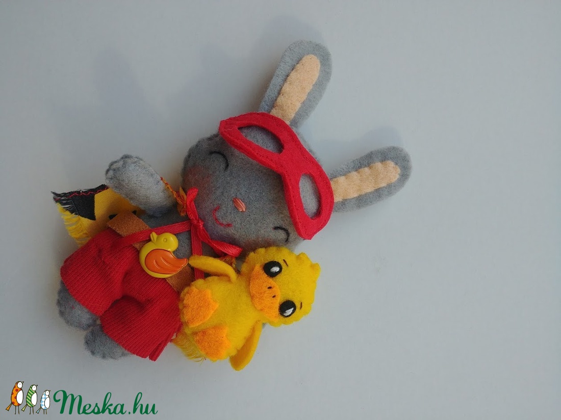 Szuperhős nyuszi - cuki kacsa segítő társsal és levehető kiegészítőkkel - játék & sport - plüssállat & játékfigura - nyuszi - Meska.hu