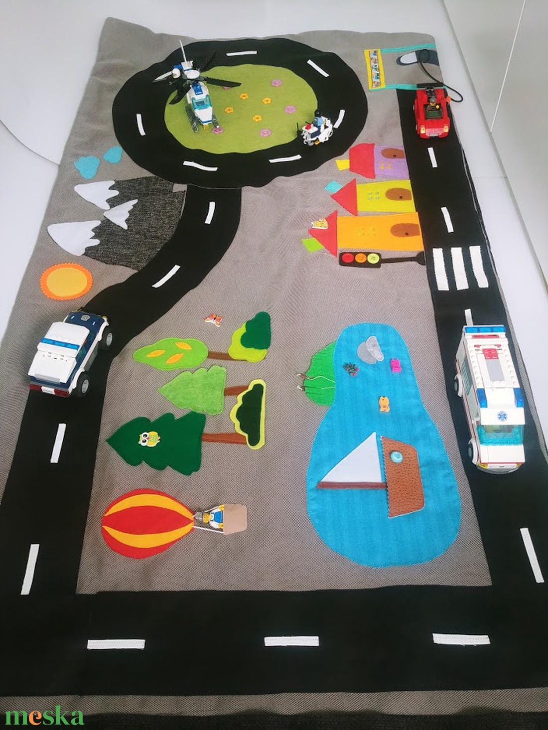 Autós játszószőnyeg, interaktív autópálya - AZONNAL VIHETŐ!!! - játék & sport - 3 éves kor alattiaknak - játszószőnyeg - Meska.hu