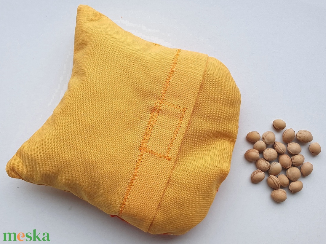 Bagoly doktor- meggymag párna ( sárga-pöttyös) - szépségápolás - egészségmegőrzési kellékek - cseresznyemagpárna - Meska.hu