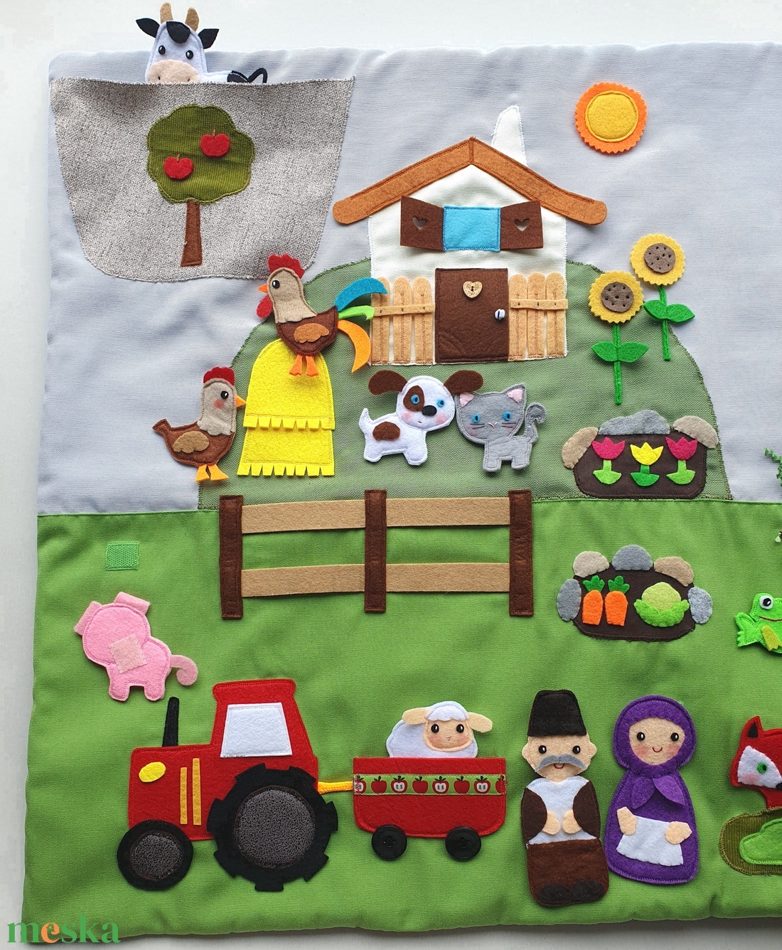 Tanya-erdő interaktív falvédő 20db tépőzáras álllatkával+ 2db ember figurával- RENDELHETŐ!!! - játék & sport - készségfejlesztő és logikai játék - oktató játékok - Meska.hu