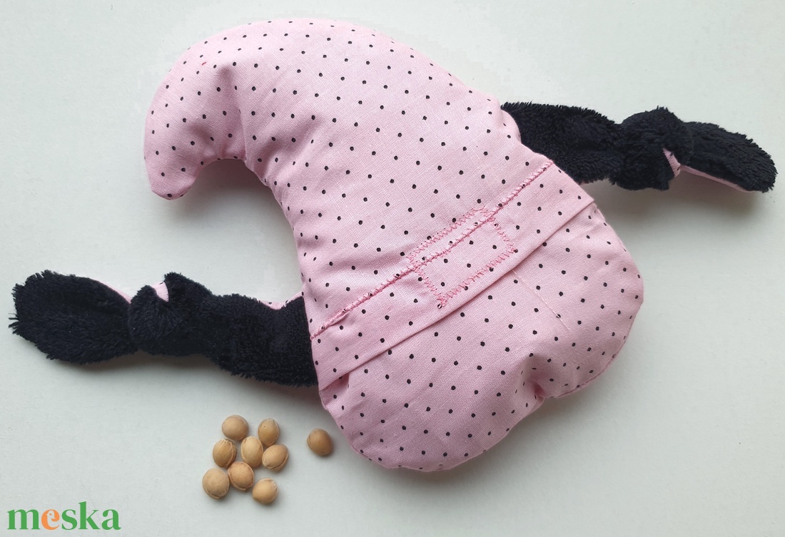 Manócska- cseresznyemag párna (rózsaszín-pöttyös) - játék & sport - plüssállat & játékfigura - manó - Meska.hu